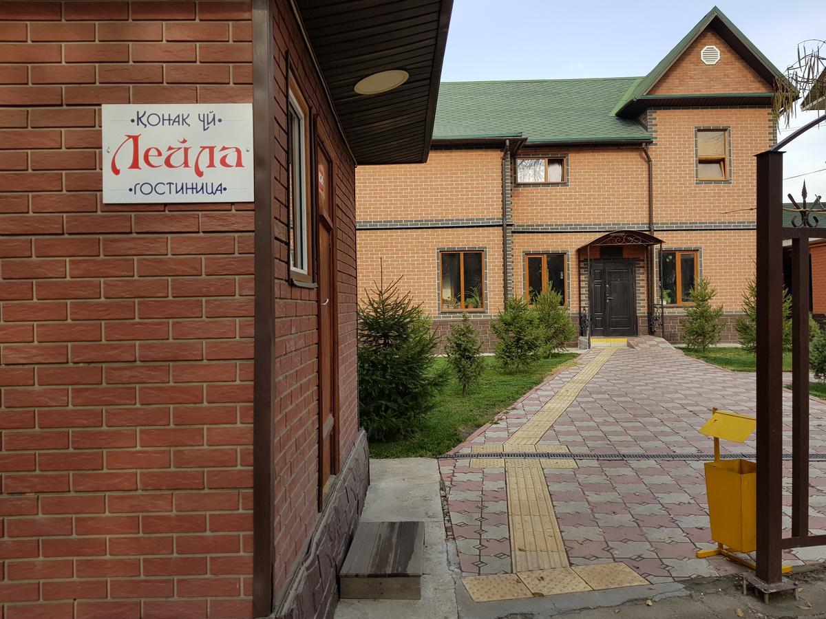 Mini Hotel Leila Almati Kültér fotó